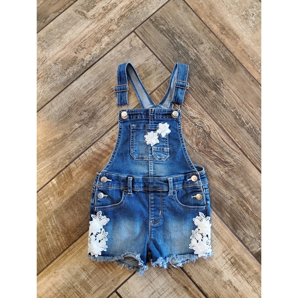 4t girls shortalls (like overalls but shorts)